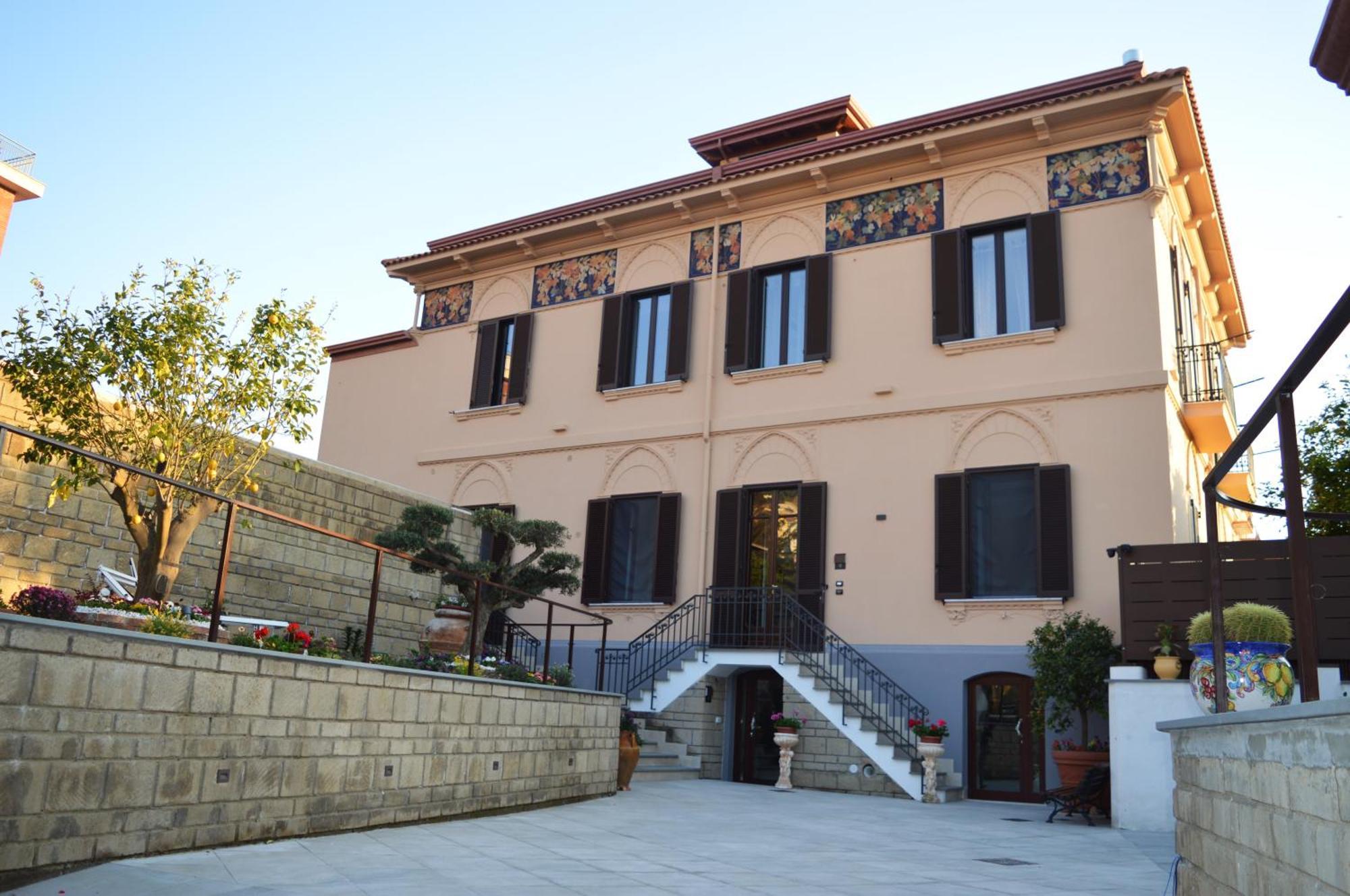 Villa Agostino Luxury B&B Vico Equense Exterior photo