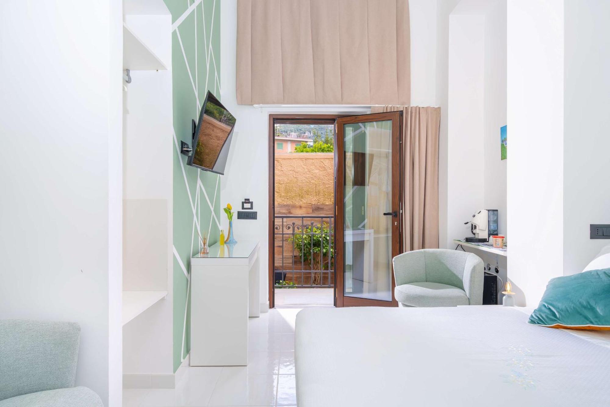 Villa Agostino Luxury B&B Vico Equense Exterior photo